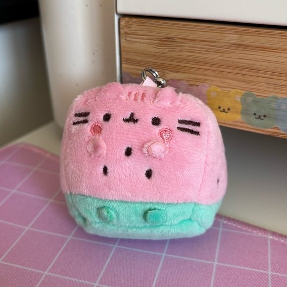 Pusheen Series 21 Watermelon Keychain - Picture 1 of 2